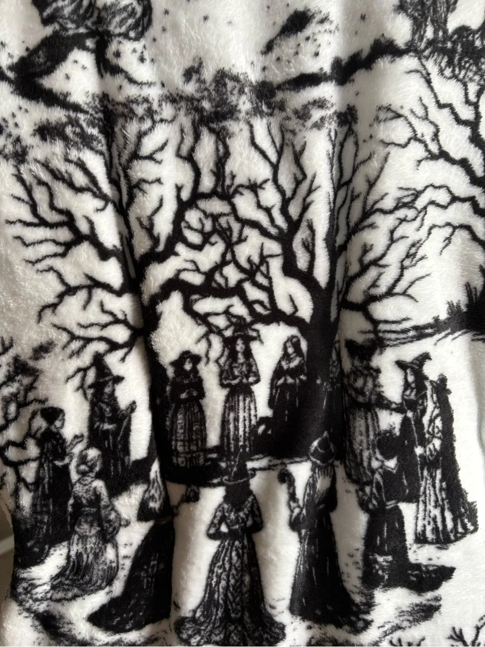 Halloween Themed Graphic Oversized Fleece Throw 60”x70” Black White